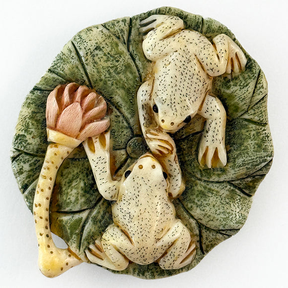 Frogs on a Pad
